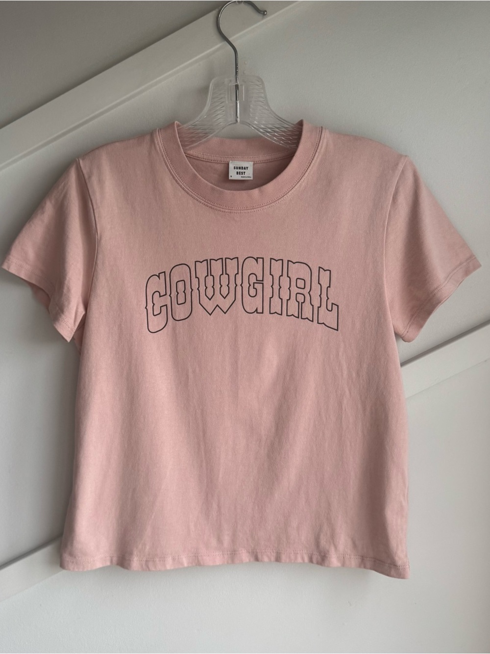 Aritzia Sunday Best Dusty Pink Graphic Crewneck Tee size S